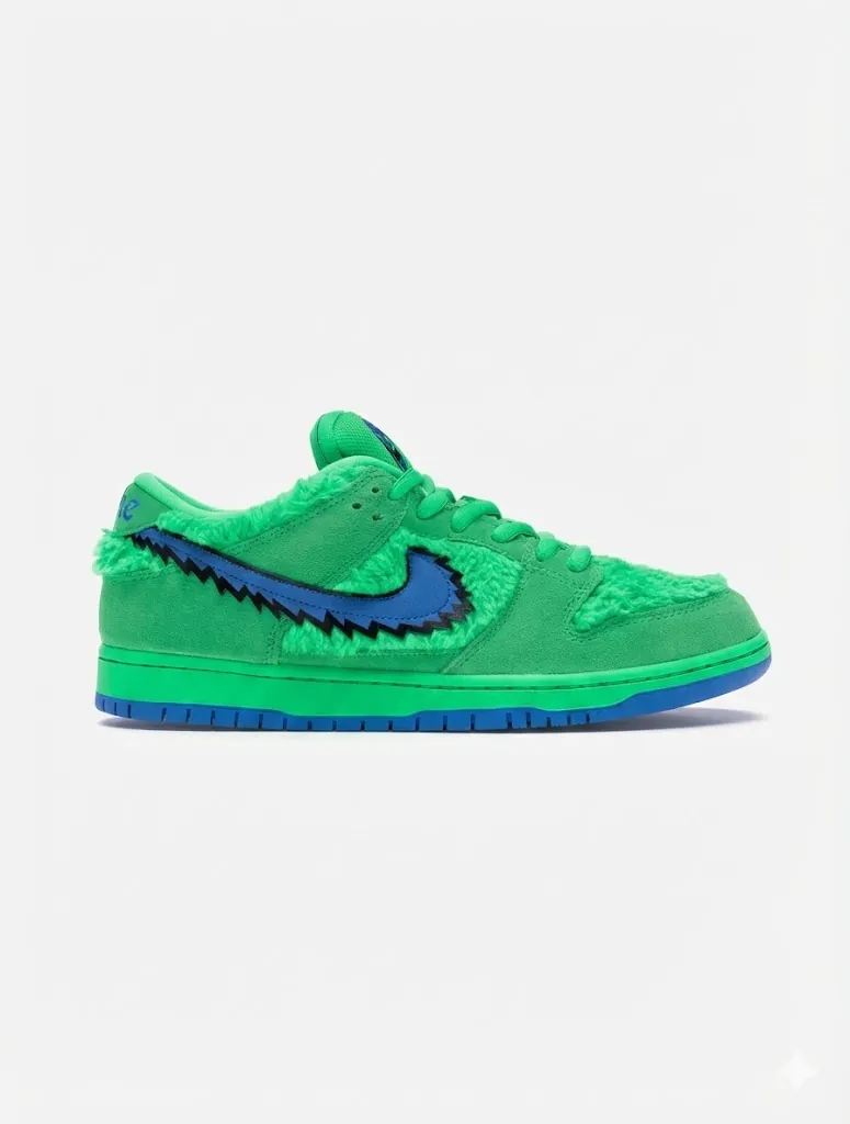 Nike SB Dunk Low "Green Bear"